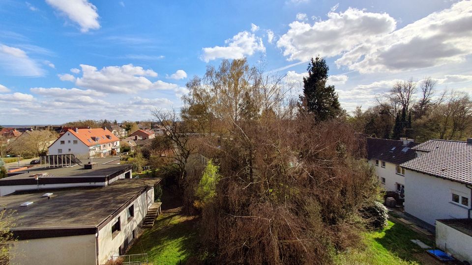 Schicke, großzügige Eigentumswohnung mit südseitigem Balkon und offenem Kamin in Bochum-Wiemelhausen in Bochum