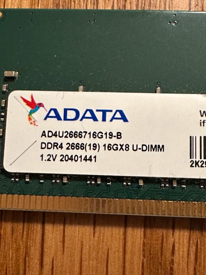 Arbeitsspeicher ADATA 16 GB in Hannover