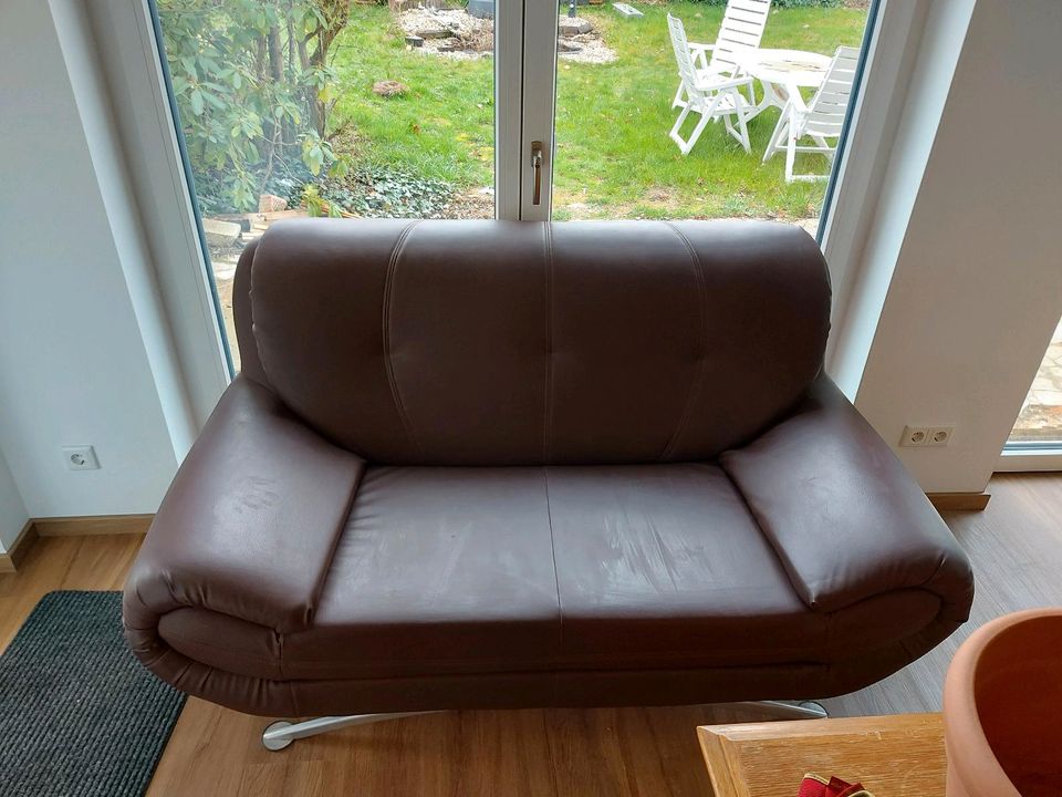 Sofa / Ledersofa / 2-Sitzer in Alzenau