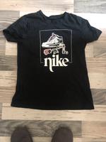 Nike T-Shirt Größe M Nordrhein-Westfalen - Neuss Vorschau