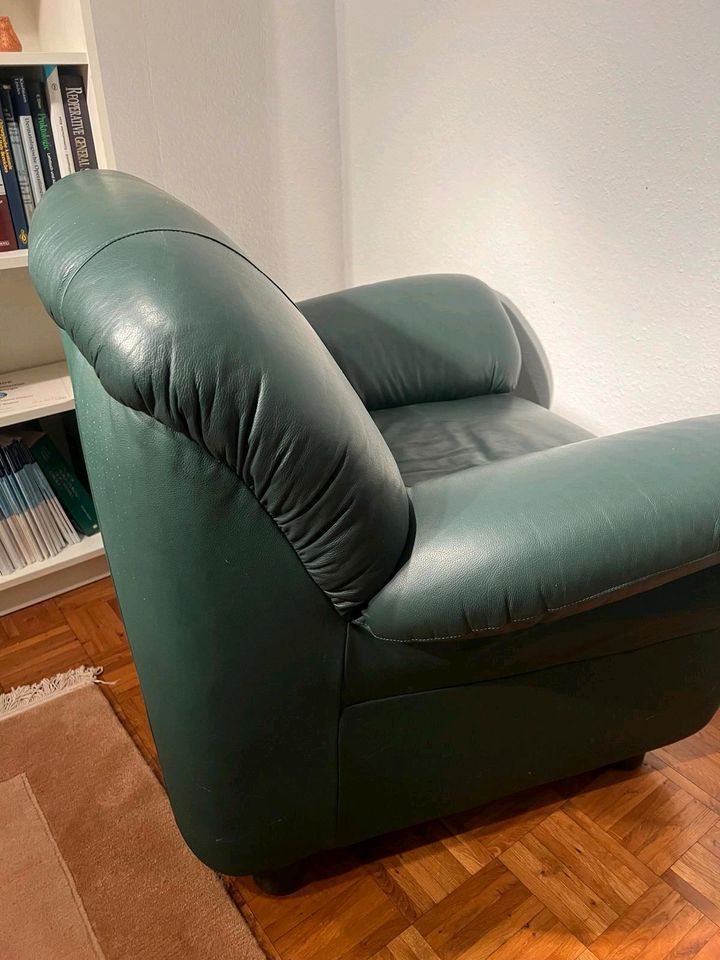 Ledersessel Couch Sessel grün Leder Couchsessel bequem in Dietzenbach