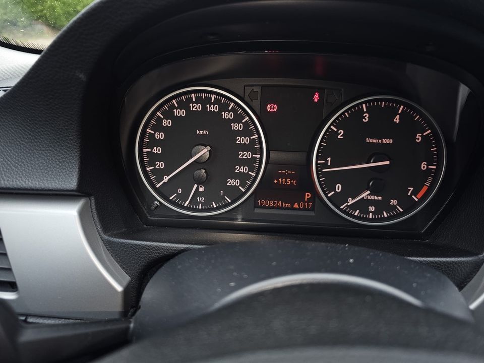 BMW 318i Touring E91 TÜV neu in Schmelz