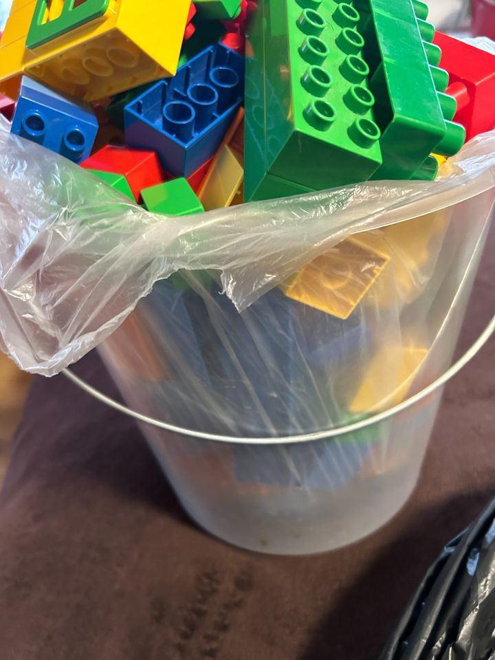 Lego Duplo Bau Fahrzeug Kran  mit Bausteine in Darmstadt