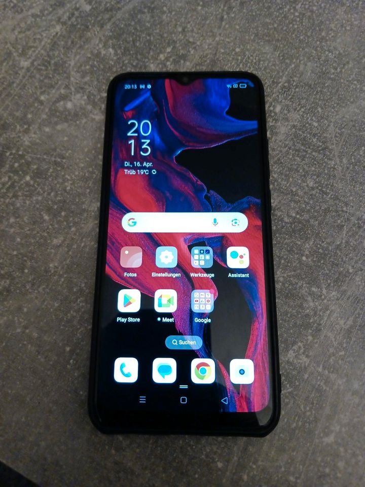 OPPO A15 mit Panzerglas in Solingen