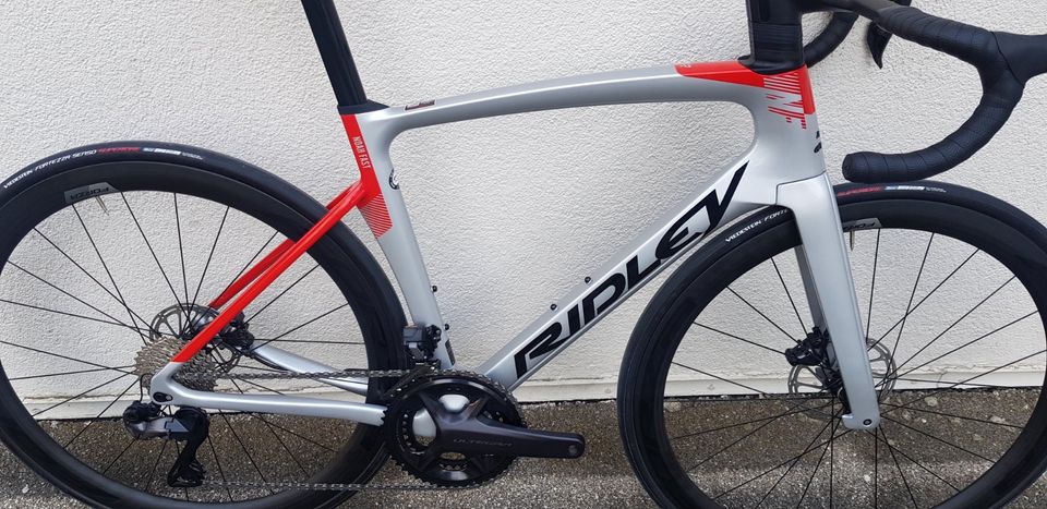 Ridley Noah Fast Disc Shimano Ultegra Di2 in Poing