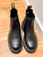 Dr. Martens Damen GLATTLEDER PLATEAU CHELSEA BOOTS Bayern - Augsburg Vorschau