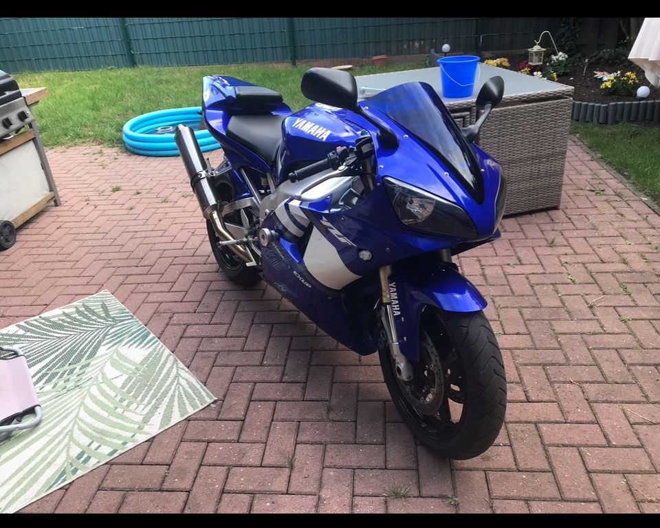 Yamaha R1 Rn04 in Castrop-Rauxel