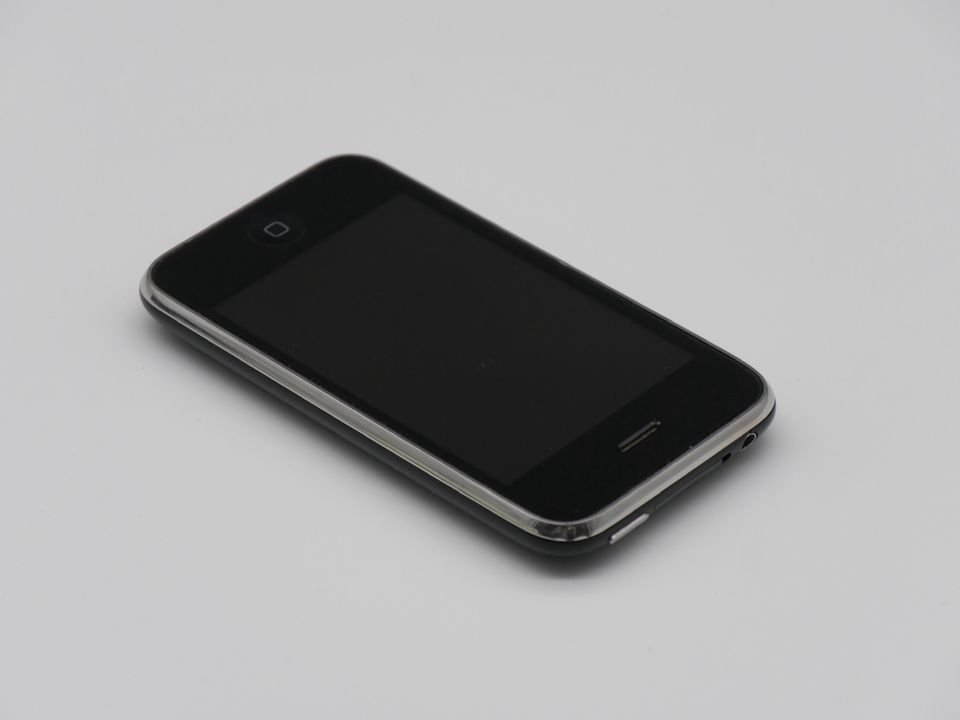 Apple iPhone 3G S #Smartphone #Handy #A1303 in Forst