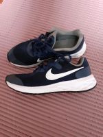 Nike Jungen Sneaker Gr. 38 Niedersachsen - Aurich Vorschau