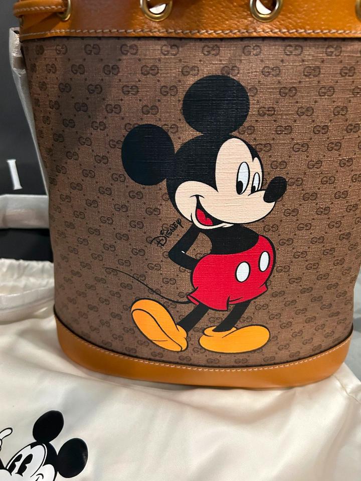 Gucci X Disney Mickey Mouse Bucket Bag Tasche Neu und Original in Wuppertal