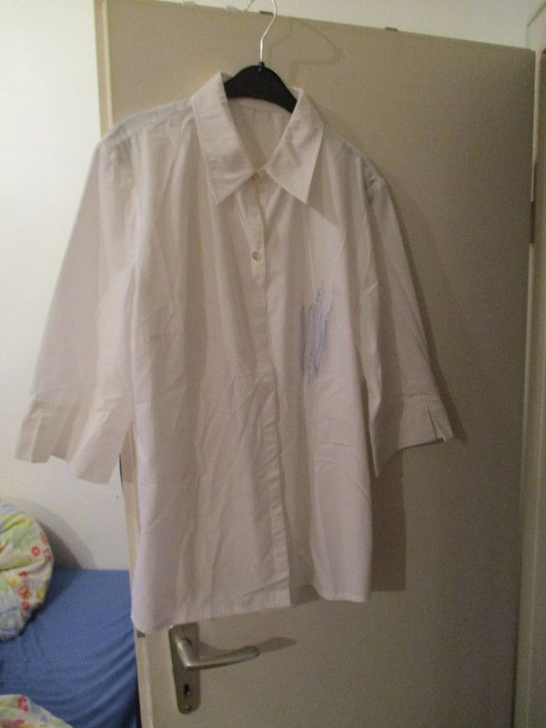 weiße Bluse Größe 46 in Essen