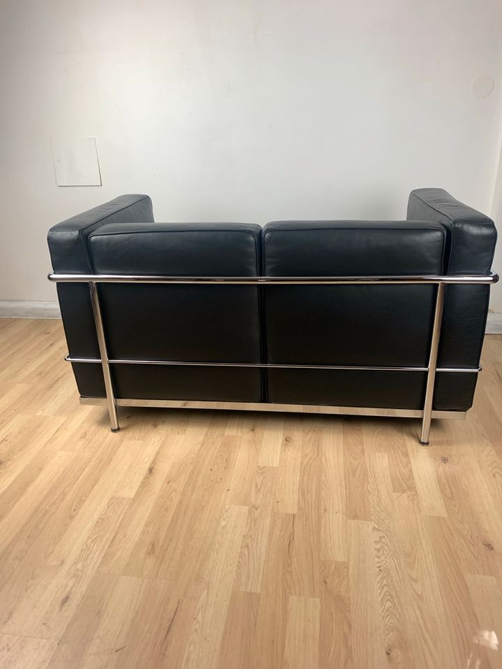 Stil Cassina Le Corbusier 2er Sofa Leder schwarz Top Zustand in Nürnberg (Mittelfr)