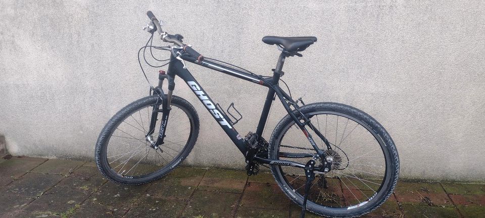 GHOST MOUNTAINBIKE SE 1800 - 26" schwarz matt in Burgthann 