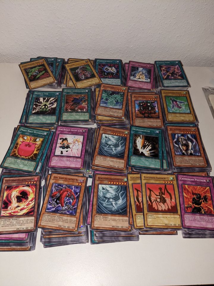 Yu Gi Oh Kartensammlung in Frankfurt am Main