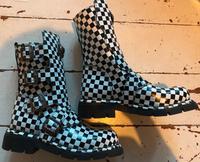 New Rock Boots mit Schachbrettmuster Berlin - Neukölln Vorschau