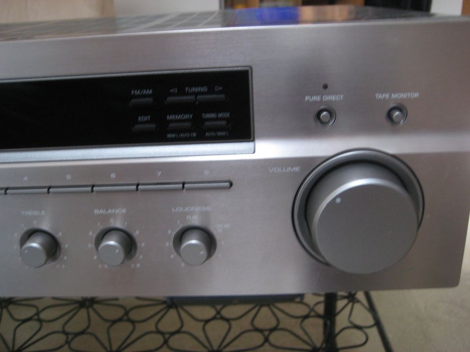 Der Yamaha RX-397 Stereo Receiver ist in gebrauchtem Zustand, in Ulm