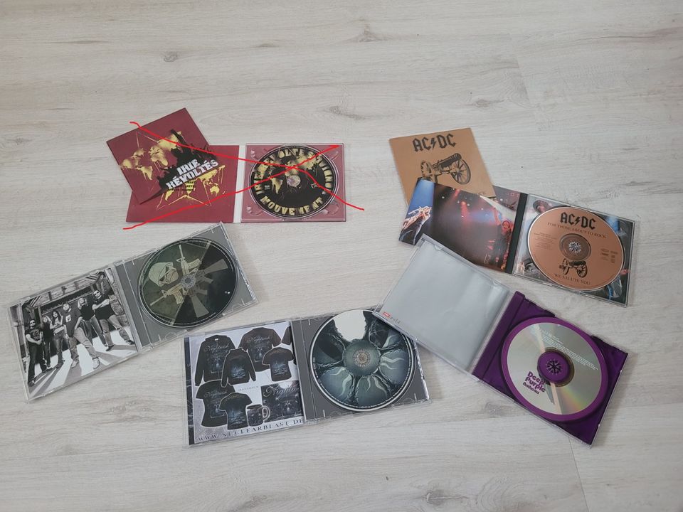 vers. CDs ACDC, Nightwish, Deep Purple,Iron Maiden in Tegernau