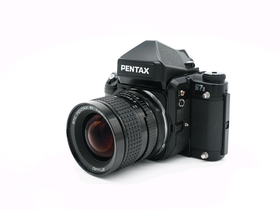 Pentax 67 II mit 3 objektive handgriff in Randersacker