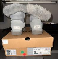 Original UGG Boots Damen Größe 38 – Top Zustand! Köln - Köln Buchheim Vorschau