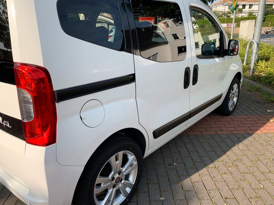 Fiat QUBO 1.4 Benziner mit abnehmba. AHK /TÜV NEU! in Mettmann