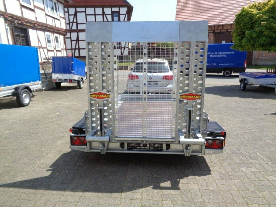 Böckmann PKW-Anhänger, Baumaschinentransporter, 2,7 to. 100 km/h in Wolfhagen 