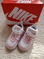 Kinder Mädchen Nike Schuhe Größe 23,5 Bayern - Würzburg Vorschau