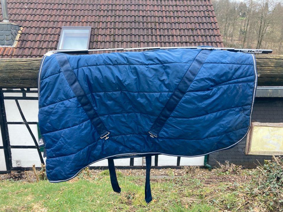 Winterdecke von Eskadron 110 cm in Wermelskirchen