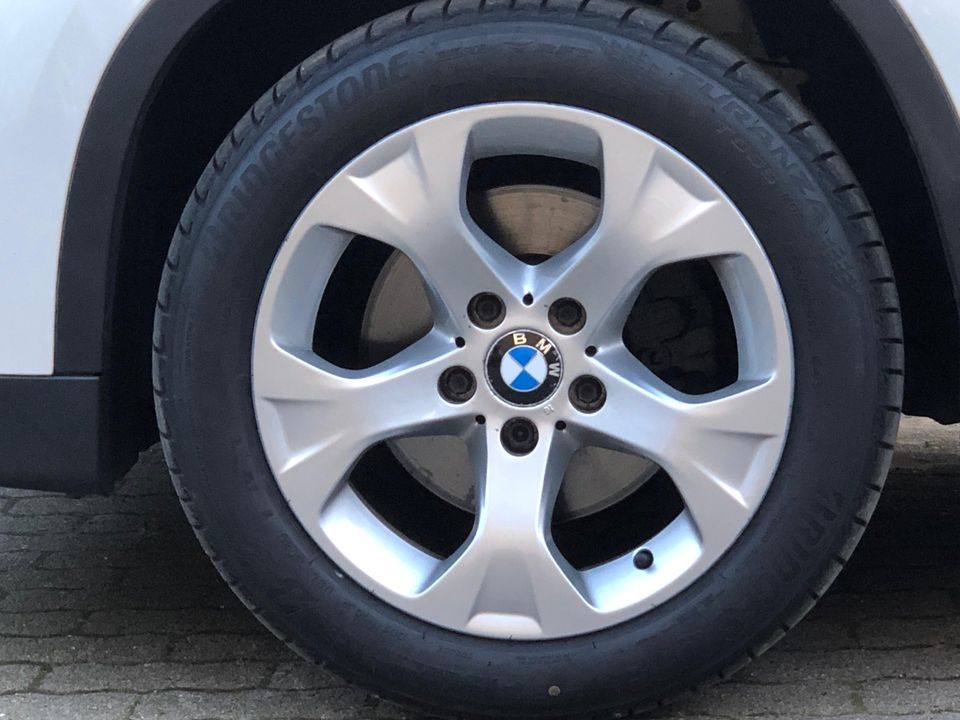 BMW X1 xDrive 20d 2.0 Auto. Top in Bad Oldesloe
