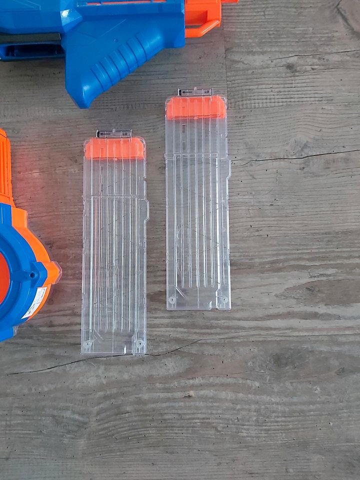 Set Nerf Infinus mit Trommelmagazin, 2 Magazinen, Peile in Hardheim