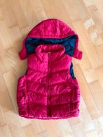 ZARA Kids Kinder Weste wattiert Kapuze Winter 110 rot Kr. München - Unterföhring Vorschau