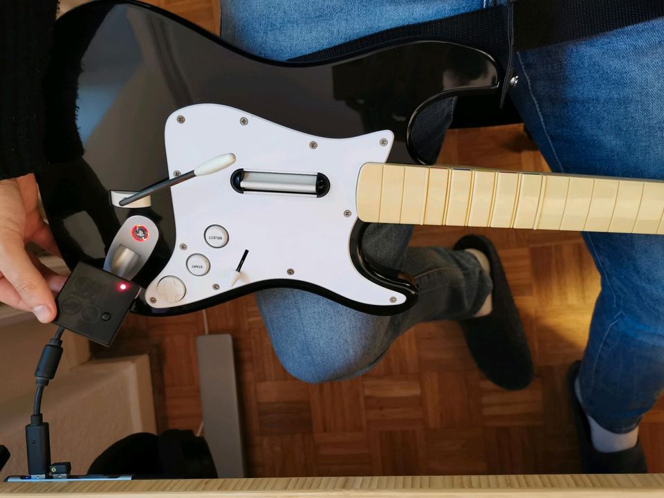 Rockband Harmonix Fender Stratocaster Wireless Guitar mit Dongle in Kiel