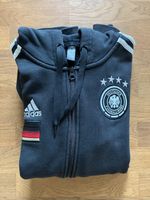 DFB Deutschland Adidas Sweat Jacke Gr. S sehr guter Zustand Nordrhein-Westfalen - Olpe Vorschau