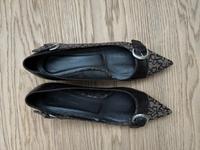 DKNY Pumps mit Kitten Heel Gr. 38,5 München - Maxvorstadt Vorschau