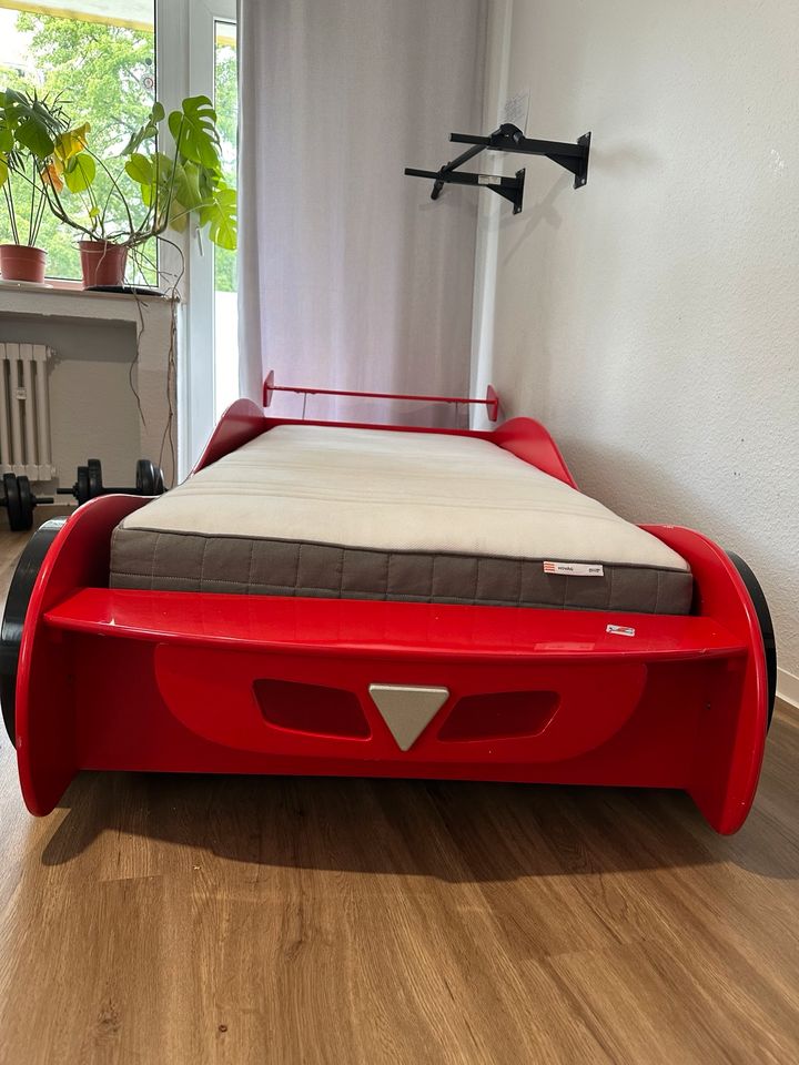 Auto Jugend-/ Kinderbett, Bett, Kinderzimmer mit Matratze in Iserlohn