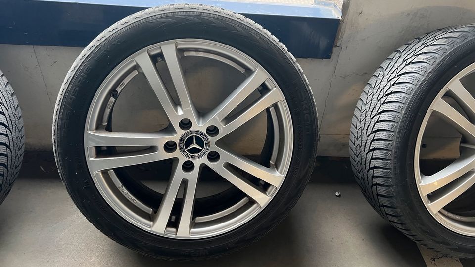 Mercedes C Klasse w205 Winterräder 7,5x18 225/45 Nokian DOT 4418 in Jena