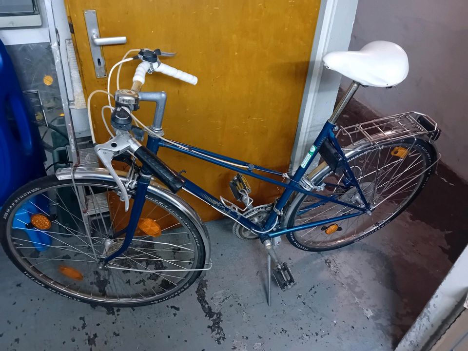 Herrenfahrrad 28 Zoll mit Gangschaltung von Sorento in Köln