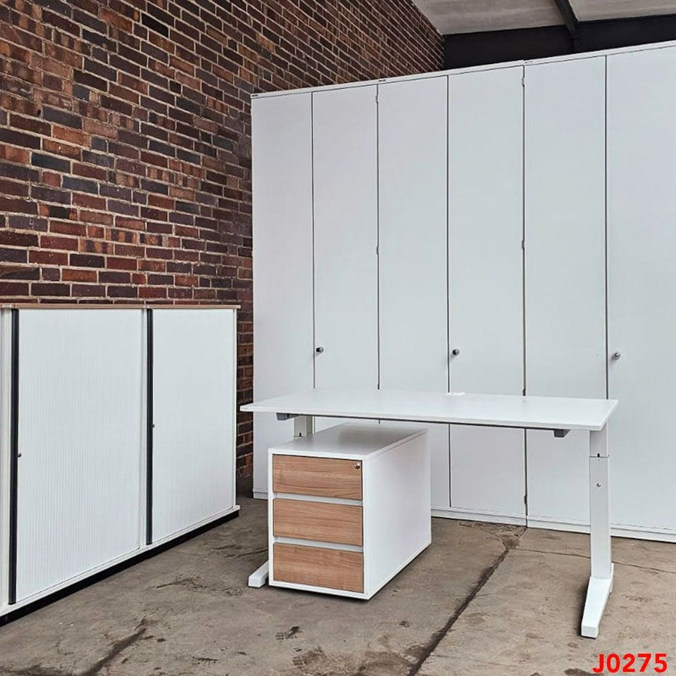 Büromöbel Set: ASSMANN Schreibtisch Highboard Schrank 80 cm weiß in Berlin