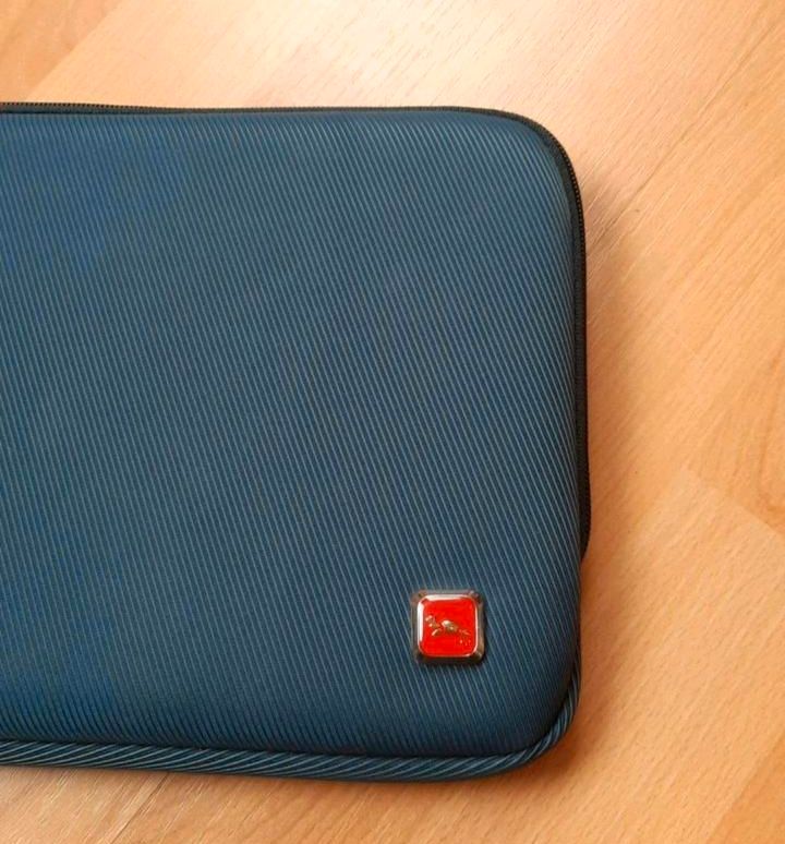 Tablet Tasche NEU von rivacase, bis 10.1 Zoll in Nürnberg (Mittelfr)