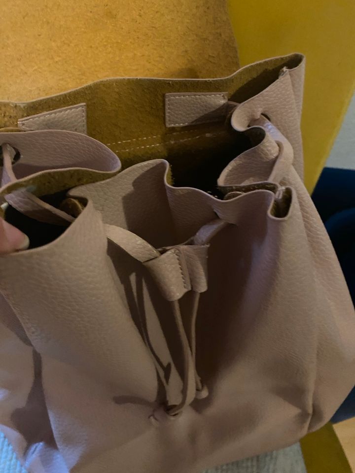 Zara Damen Rucksack in Bochum