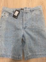 Jeans Short Karl Kani Gr. M Sachsen-Anhalt - Naumburg (Saale) Vorschau