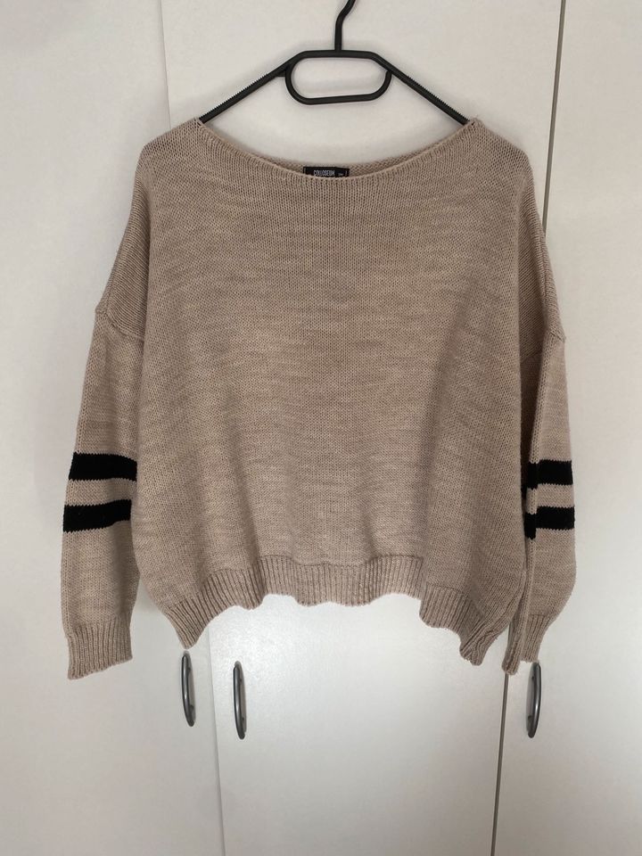 Pullover Gr. S/M Oversize Beige/Schwarz in Oberschöna