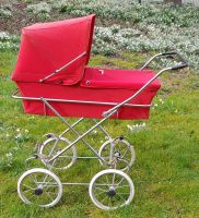 Puppenkinderwagen rot ZEKIWA DDR 70er/80er Jahre Niedersachsen - Friedland Vorschau