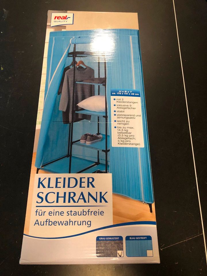 NEU Kleiderschrank - 175x141x46cm - nur Abholung in Fürth