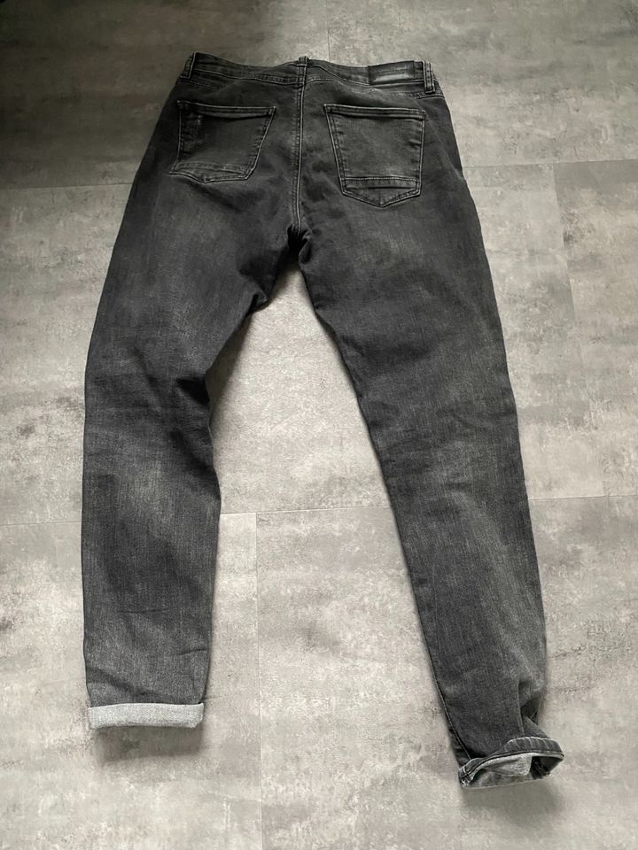 Esprit Jeans 27/32 grau in Langenhagen