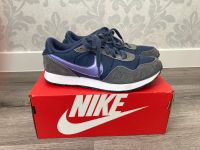 ••• NIKE Turnschuhe blau in Größe 38 Mädchen ••• Ludwigslust - Landkreis - Grabow Vorschau