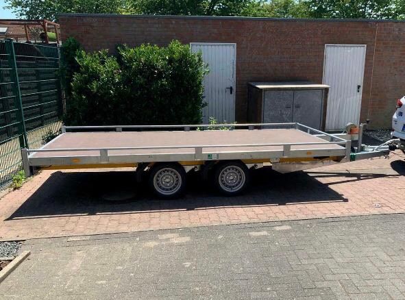 Autoanhänger Autotransport Pkw Trailer 2700kg günstig mieten in Duisburg