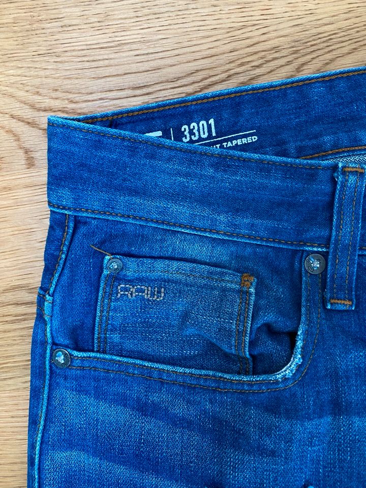 NEU G-Star Raw 3301 Blue Jeans in Weissach