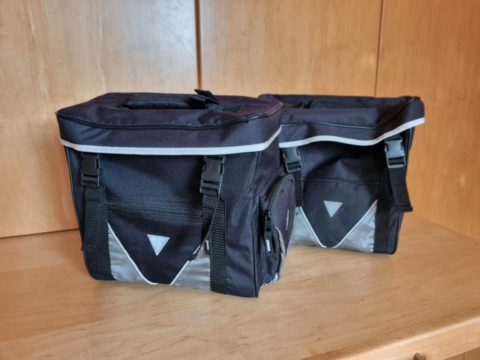 2 gebrauchte Taschen für Fahrradgepäckträger in Prüm