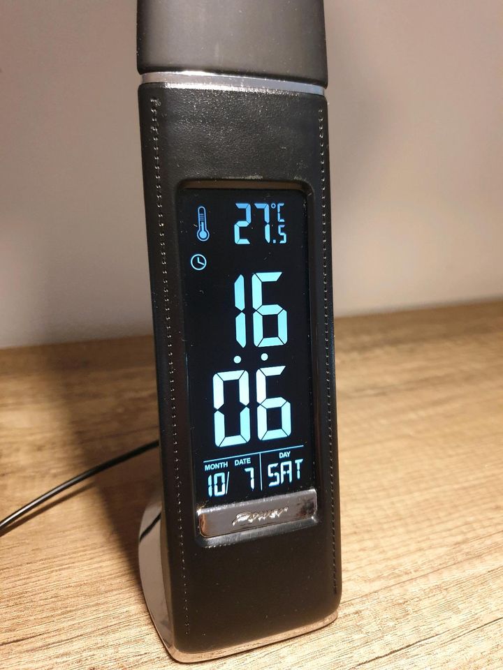 Digitale Uhr,Wecker,nachttischlampe,Temperatur in Leipzig