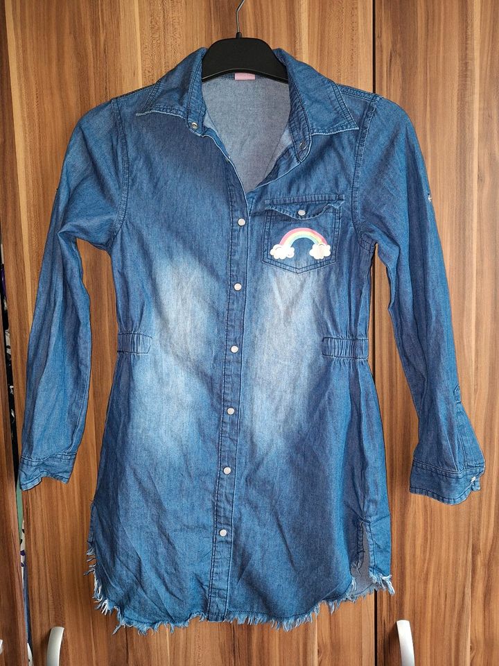 süße Jeansbluse/Jeanshemd Gr.146 tailliert Mädchen Girl in Senftenberg